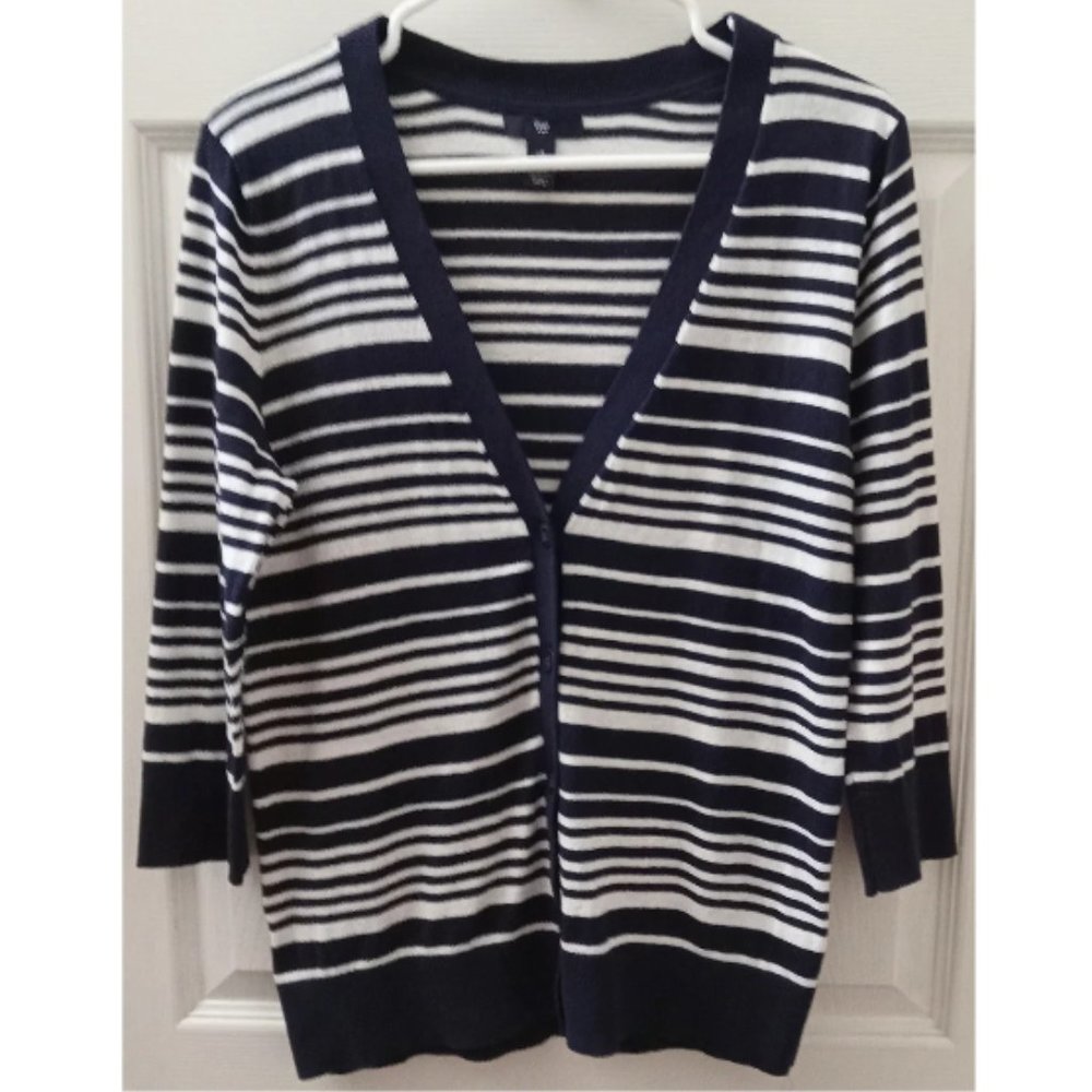 Gap Cardigan Sz M